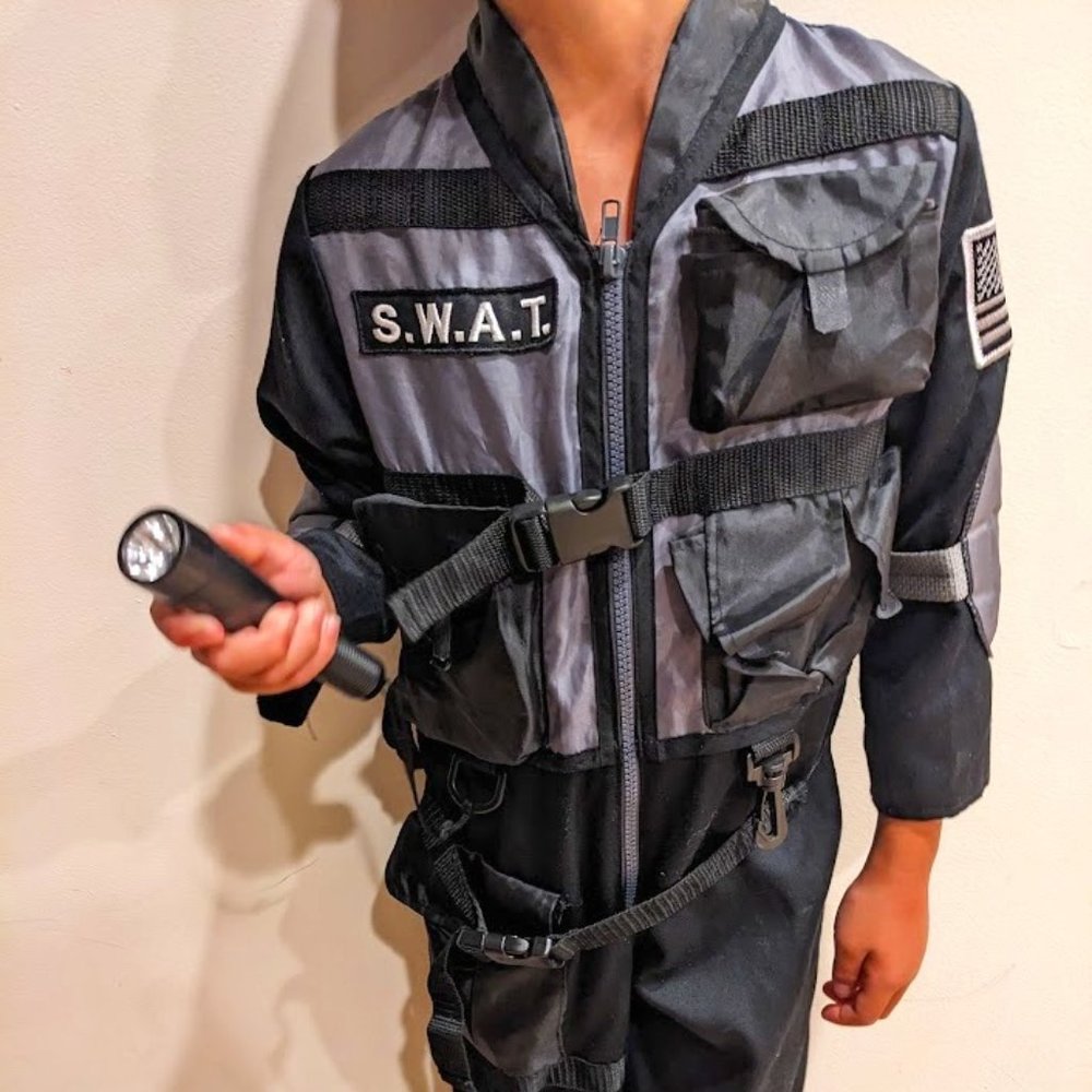 Genuine Teetot and Co. Swat Police Uniform Costume with Flashlight Size 3-4